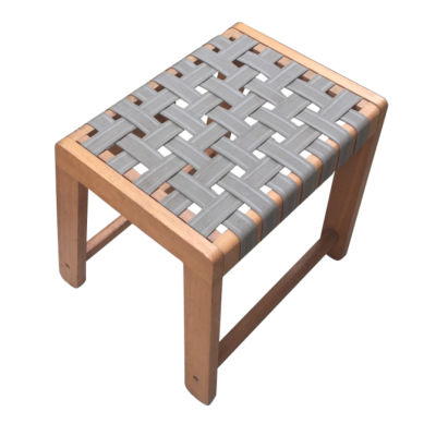 Mẫu ghế ngồi gỗ có thiết kế đơn giản