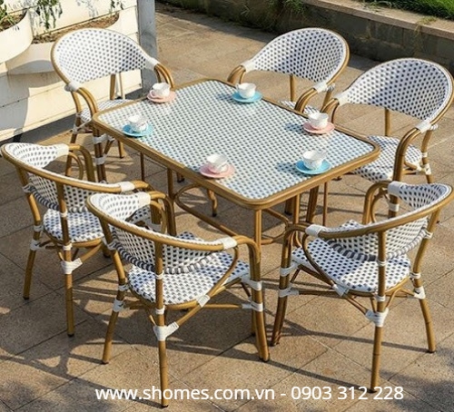Bàn ghế để ngoài trời