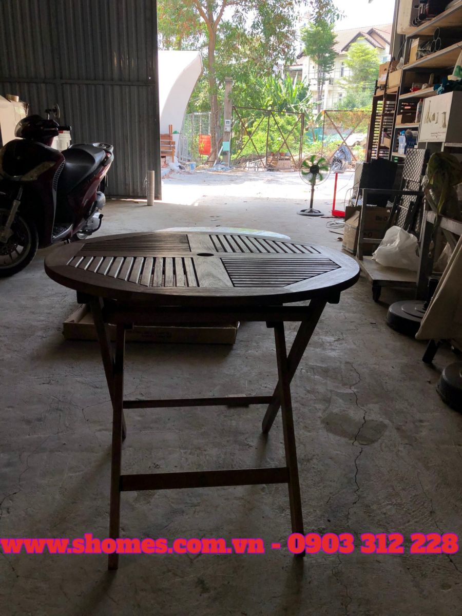 bàn ghế ghỗ nhỏ xinh