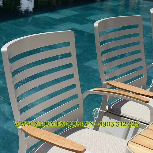 Ghế ngoài trời màu kem kèm đệm Ghế ngoài trời màu kem kèm đệm, ghế ngoài trời, ghế xuất khẩu, ghế nhập khẩu, xưởng gia công bàn ghế, xưởng sản xuất bàn ghế theo yêu cầu, ghế ngoài trời giá rẻ, ghế sân vườn, nội thất sân vườn, bàn ghế ngoài trời giá rẻ